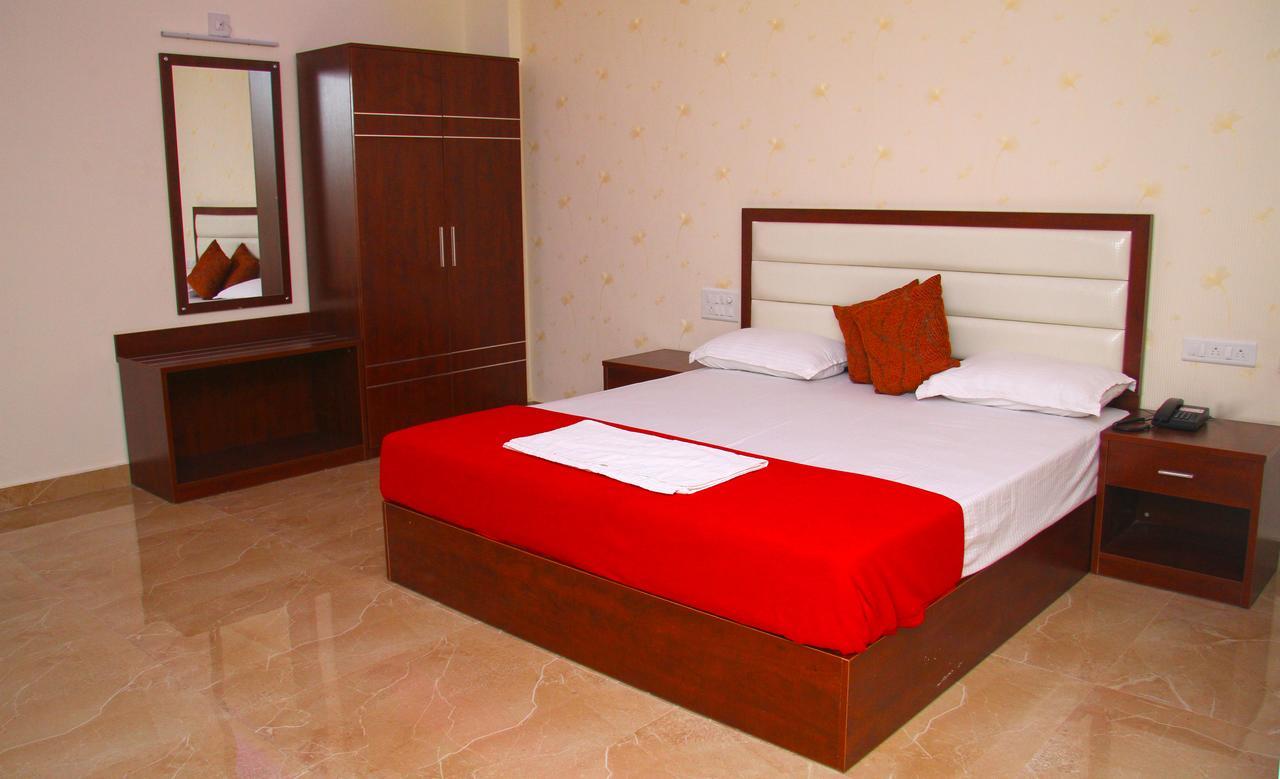 Hotel Kateel International Karkal Екстериор снимка